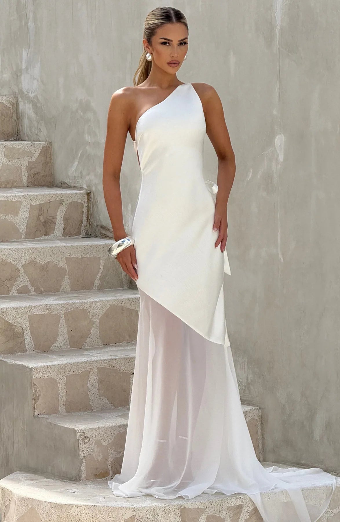 Coastal Goddess
